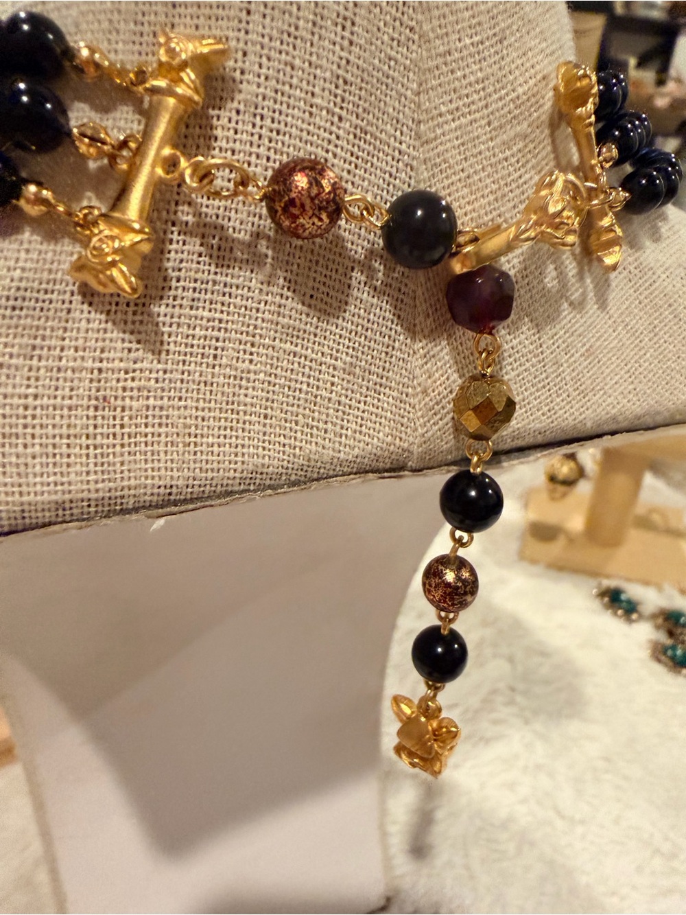 Elegant Vintage Ruby Red, black & Gold Beaded Statement Necklace - Picture 10 of 15